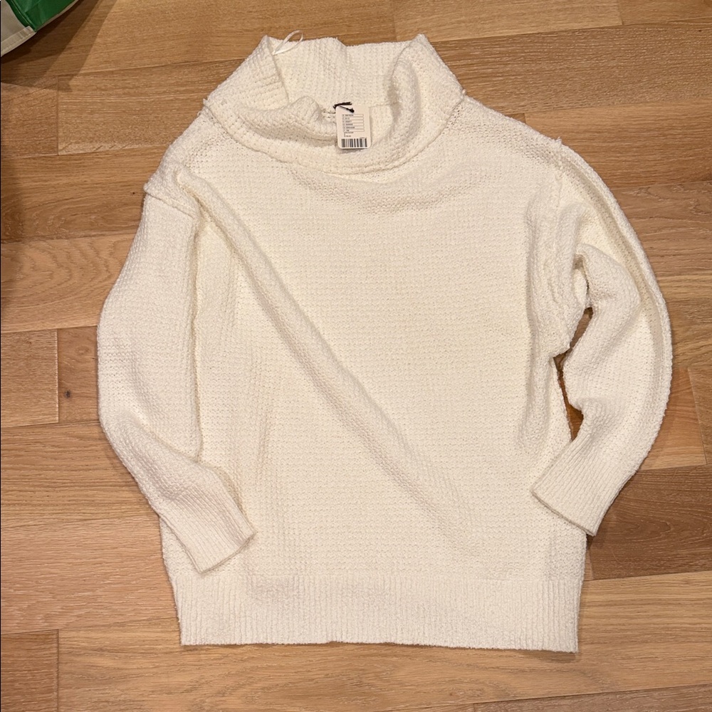 Free People NWT Cream Cowl‎ Neck oversized Sweater small